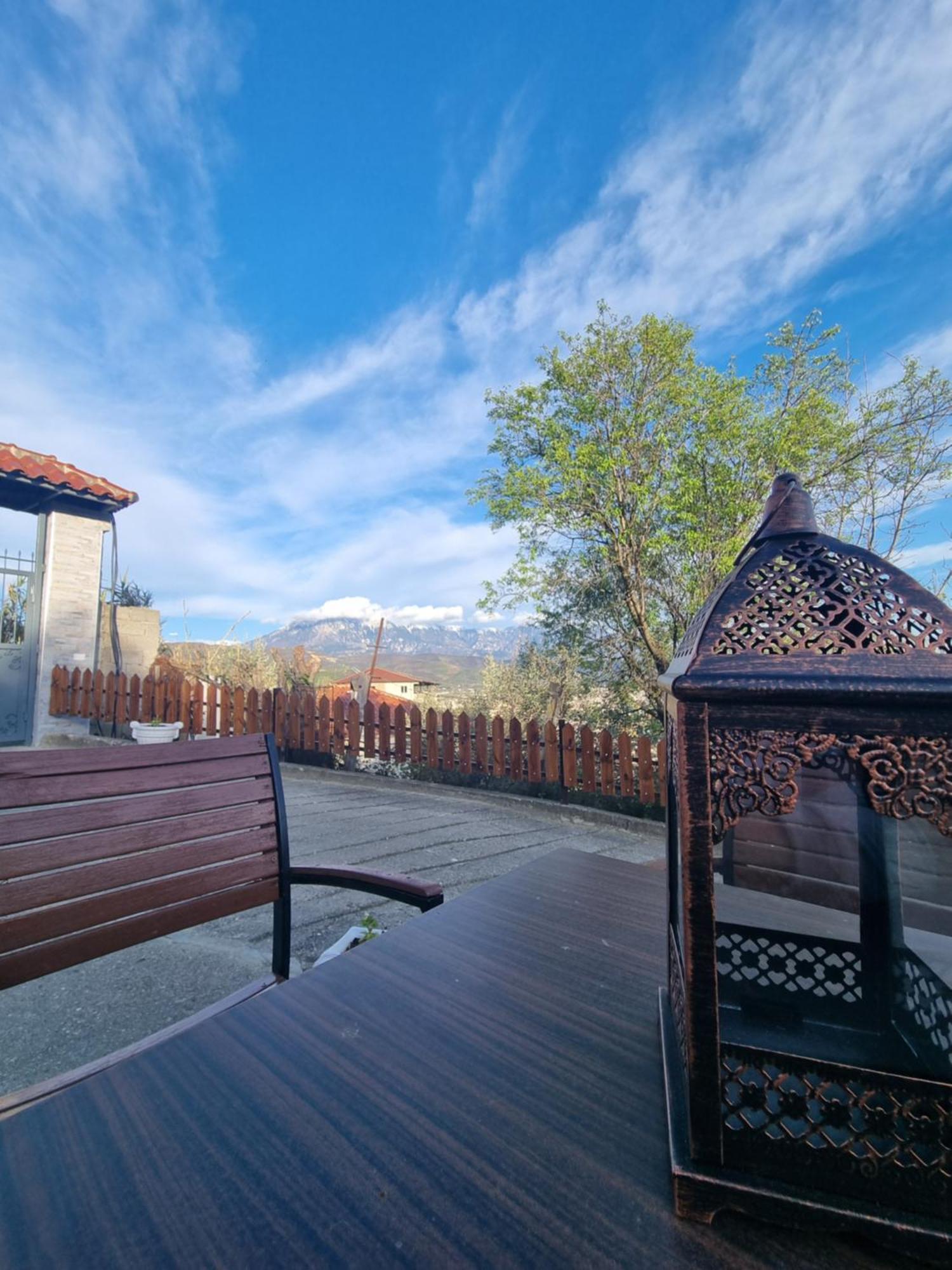 Guest House Mario Berat Ngoại thất bức ảnh