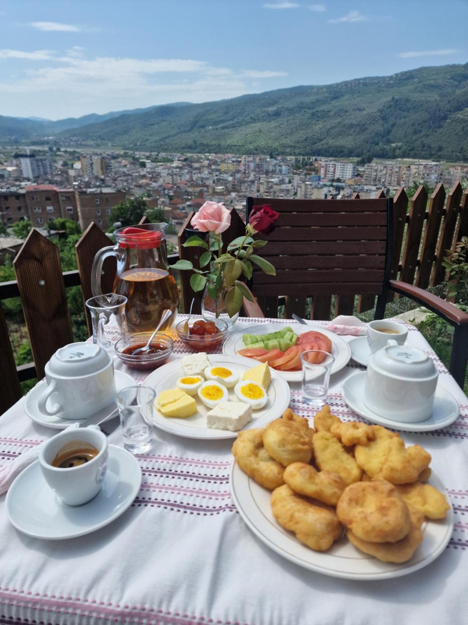 Guest House Mario Berat Ngoại thất bức ảnh